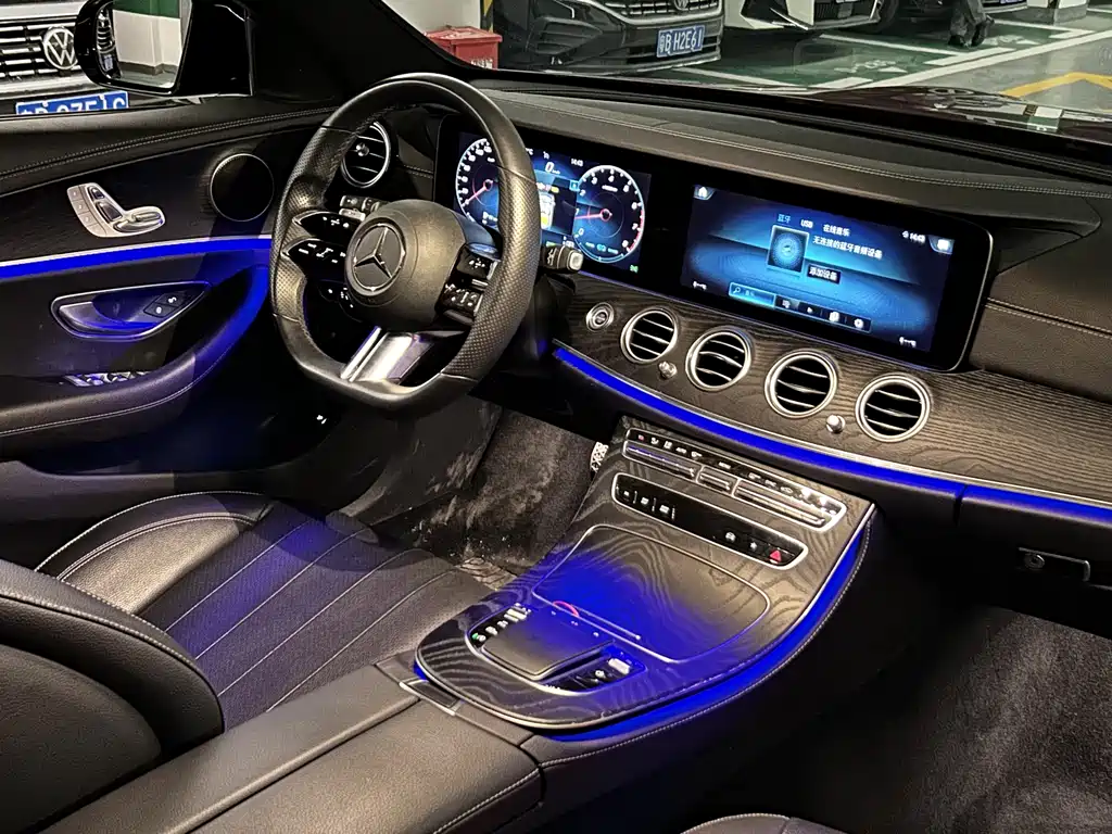 MERCEDES-BENZ E CLASS