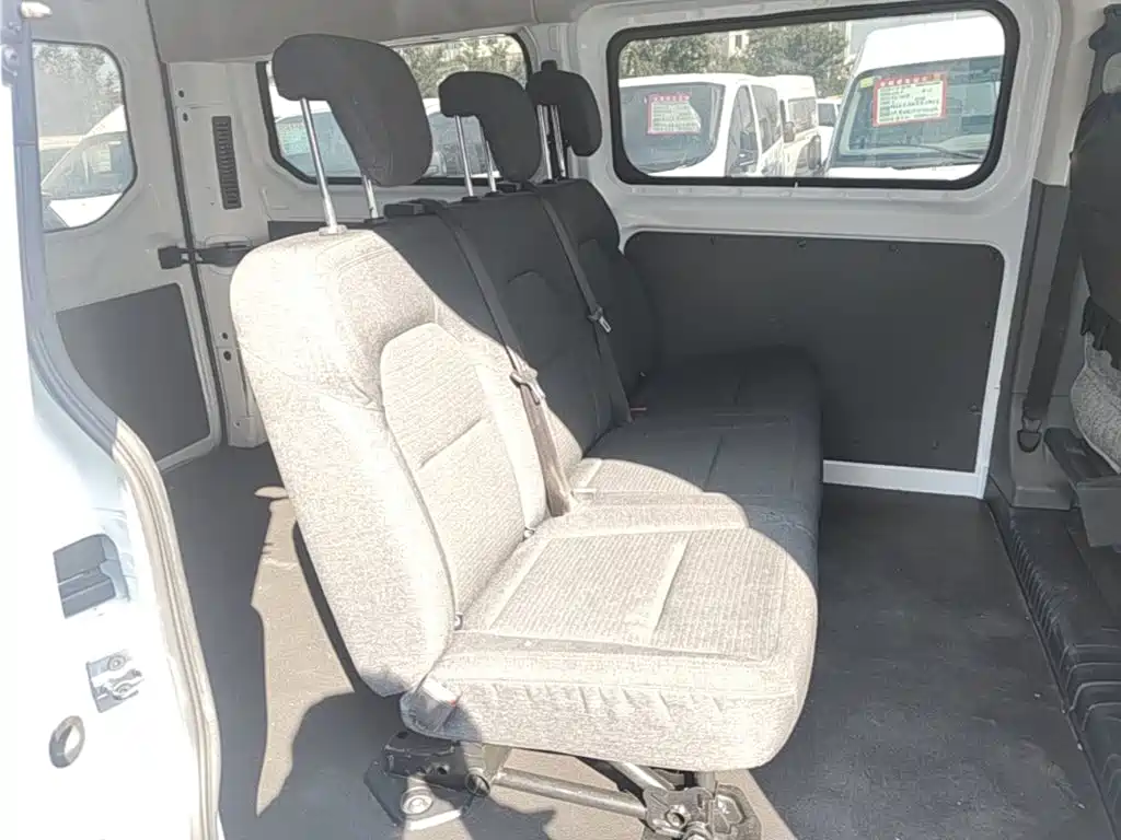 Ford Transit — миниатюра 13
