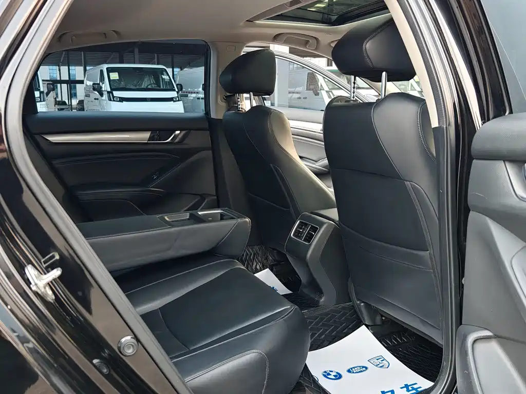 Honda Accord — миниатюра 4