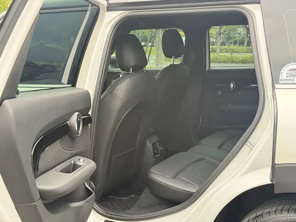 MINI Mini Clubman — миниатюра 10