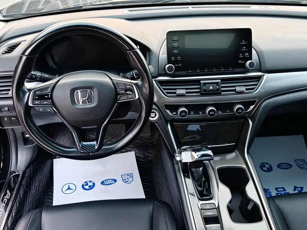Honda Accord — миниатюра 11