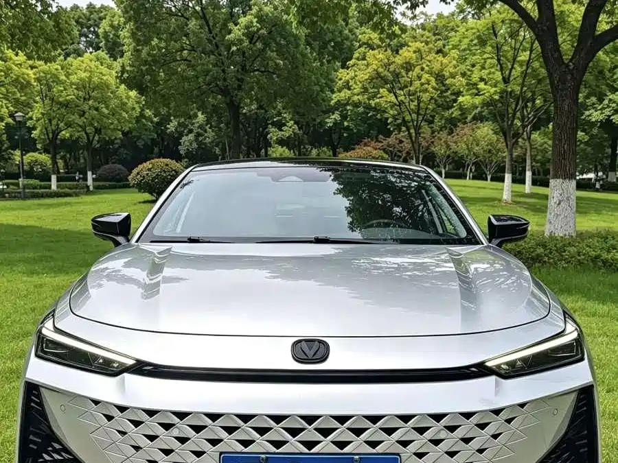 Changan UNI-V — миниатюра 5