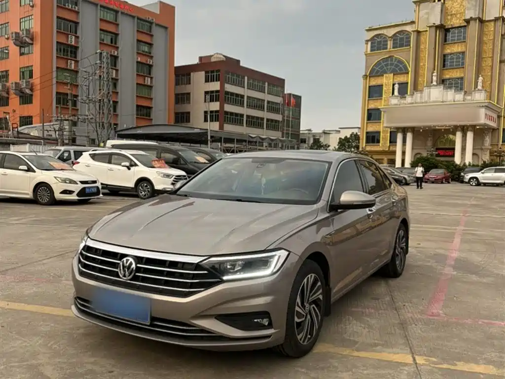 Volkswagen Sagitar 2021