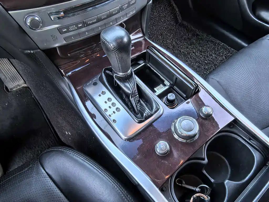 Infiniti Q70 — миниатюра 17