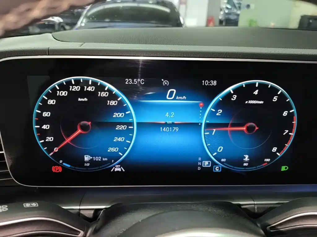 Mercedes-Benz GLE (Import) — миниатюра 12