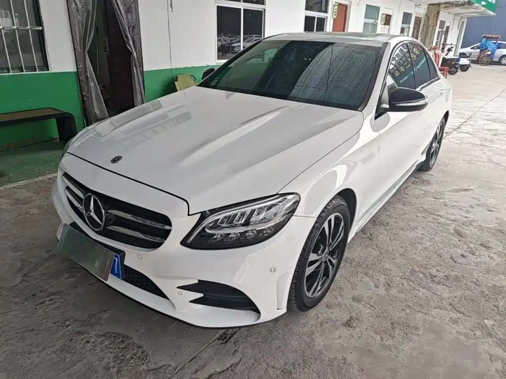 Mercedes-Benz C-Class — миниатюра 2