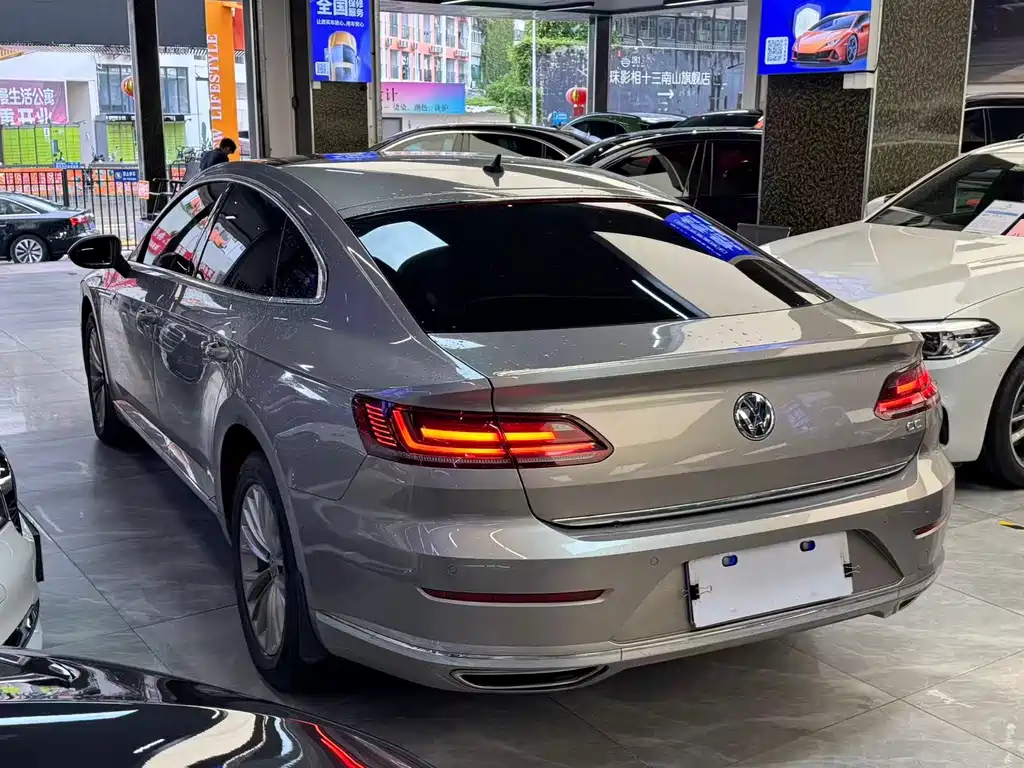Volkswagen CC — миниатюра 11