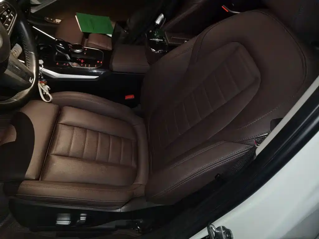 BMW 3 Series — миниатюра 8