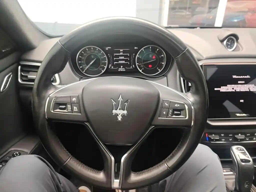 Maserati Ghibli — миниатюра 11