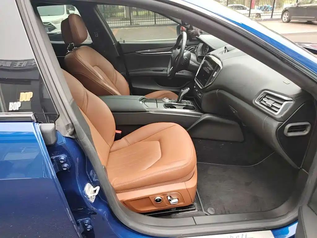 Maserati Ghibli — миниатюра 25