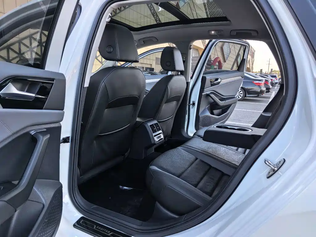 Volkswagen Sagitar — миниатюра 13
