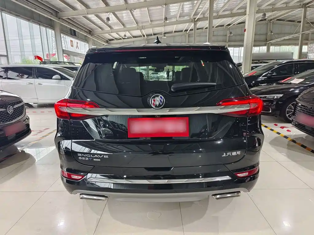 Buick Enclave — миниатюра 17