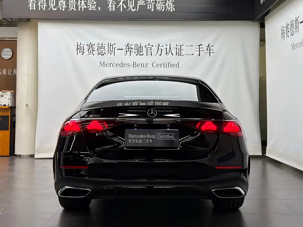Mercedes-Benz E-Class (Import) — миниатюра 5