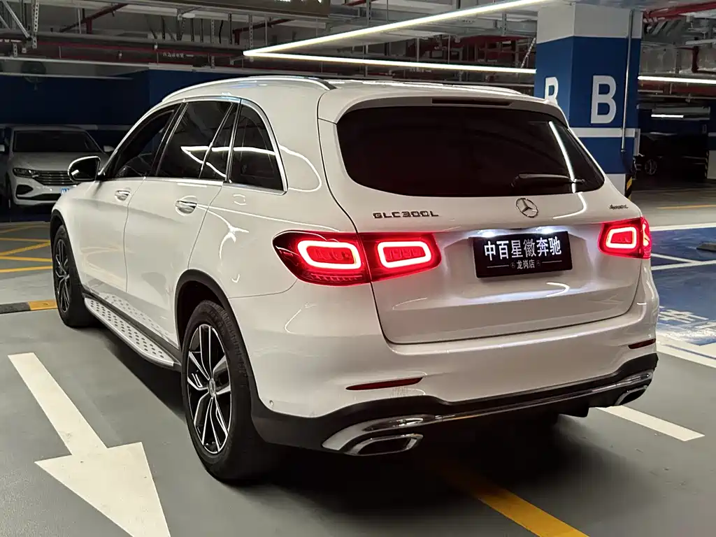 MERCEDES-BENZ GLC