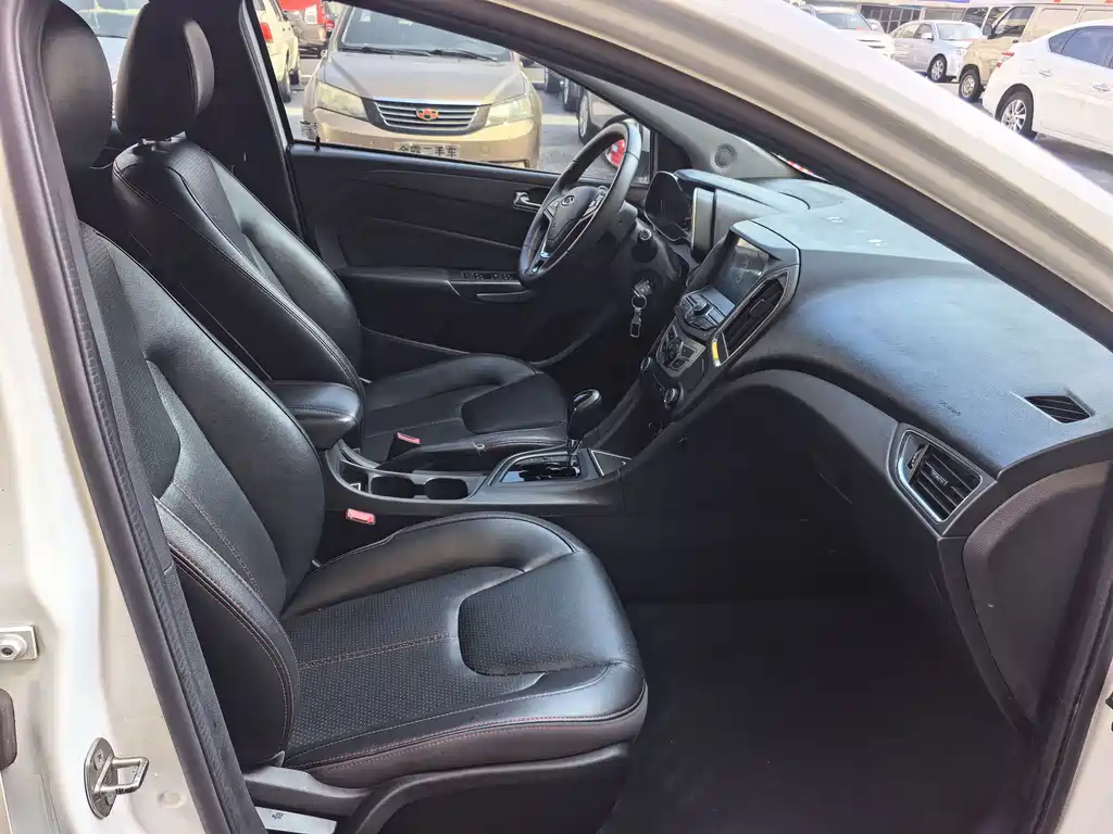Chery Arrizo 5 — миниатюра 8