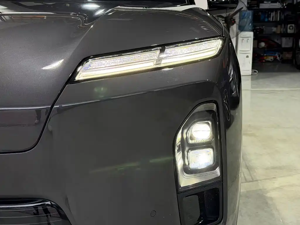 NIO ES8 — миниатюра 3
