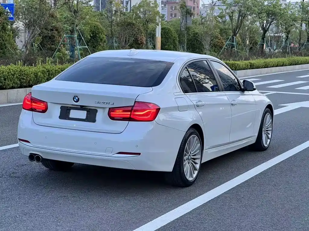 BMW 3 Series — миниатюра 7