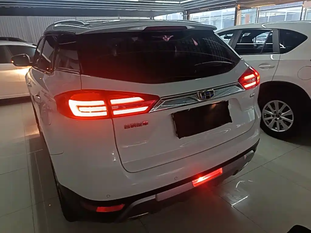 Geely Boyue — миниатюра 6