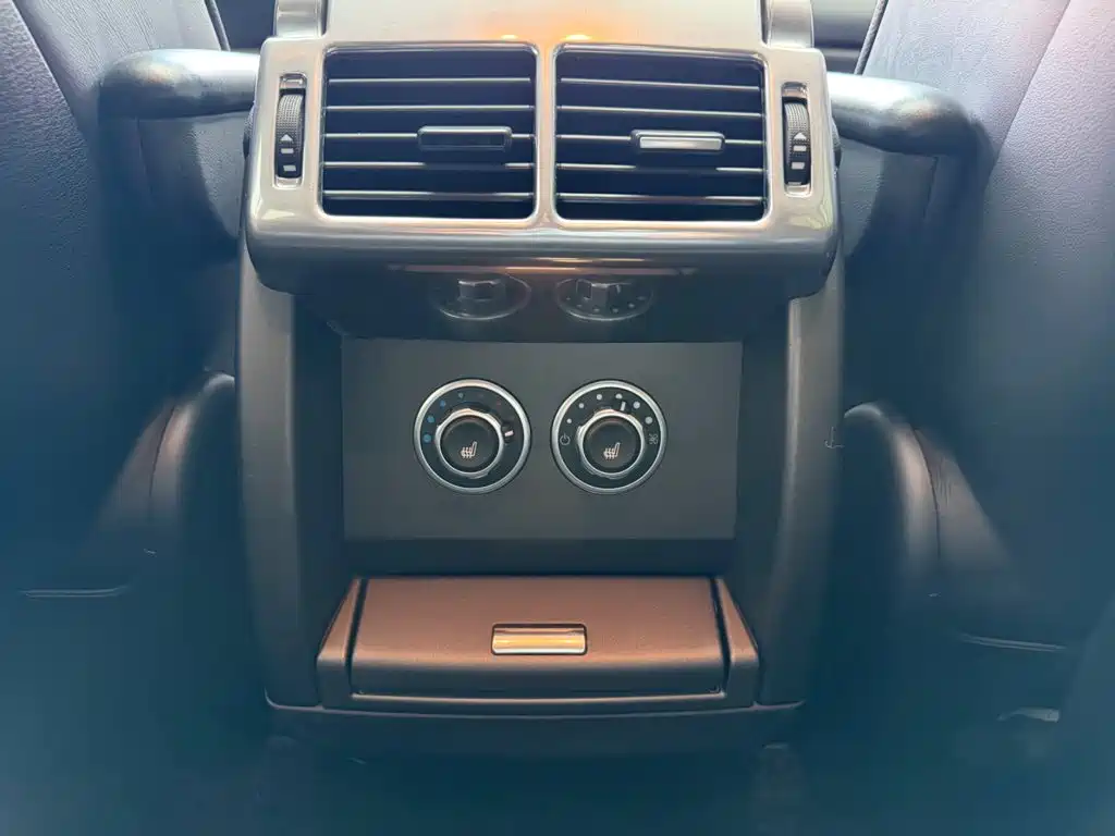 Land Rover Range Rover — миниатюра 9