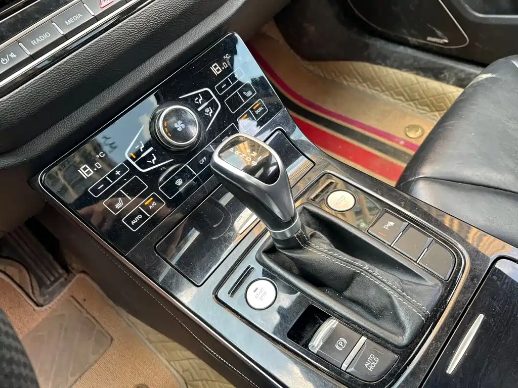 Hongqi Hongqi H5 — миниатюра 5