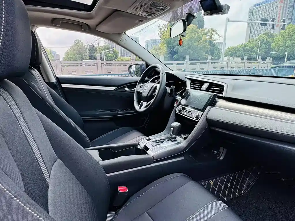 Honda Civic — миниатюра 11