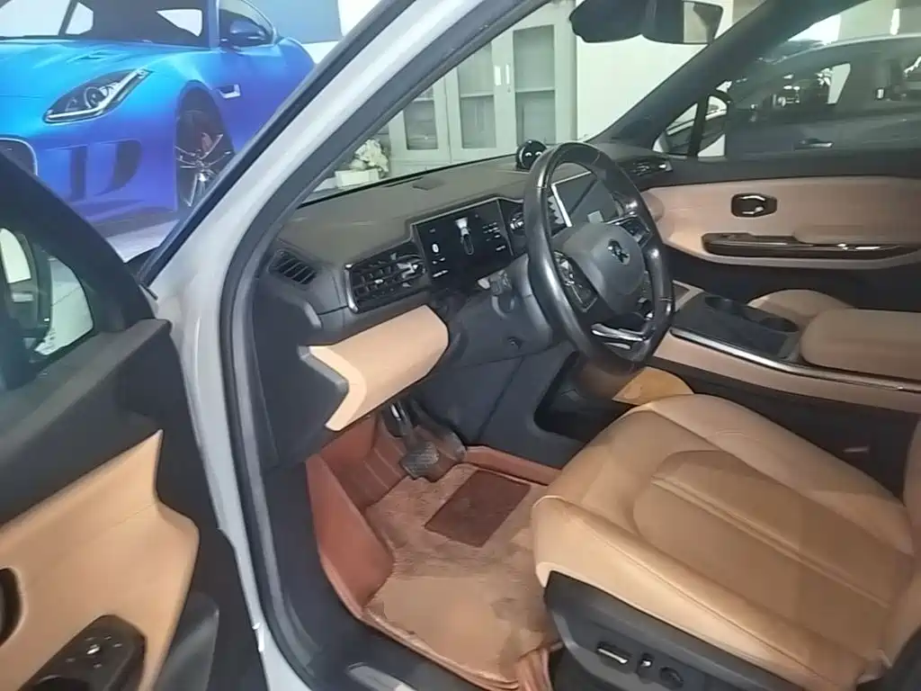 NIO ES6 — миниатюра 16