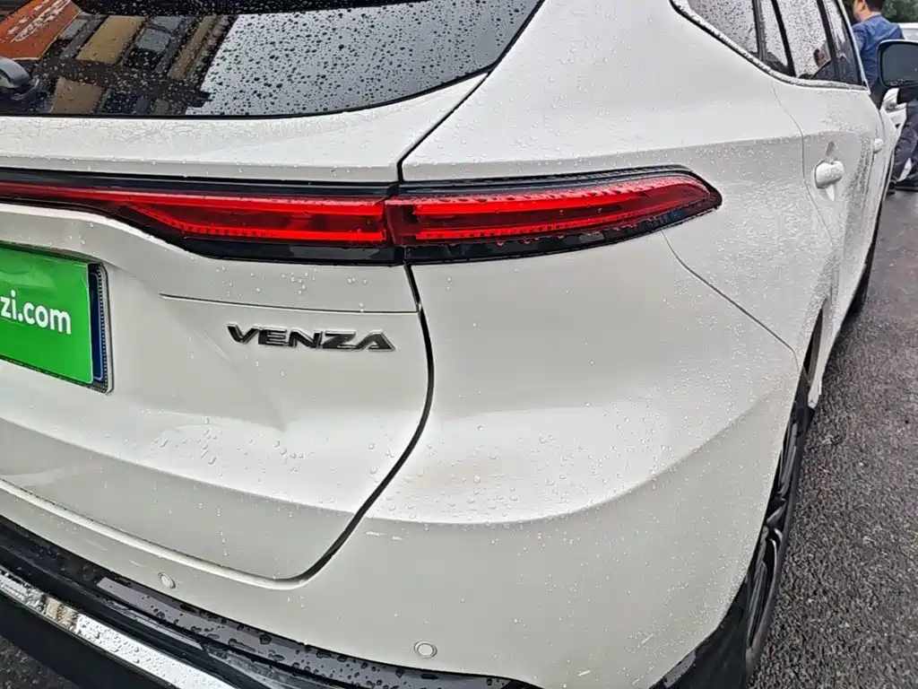 Toyota Venza — миниатюра 8