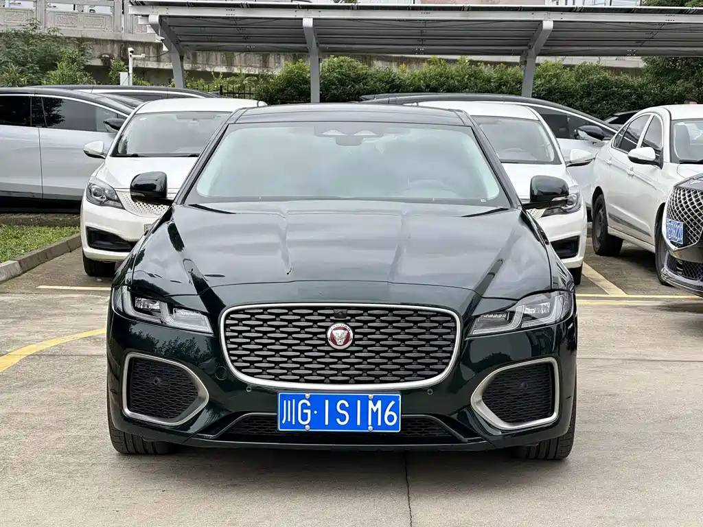Jaguar XFL — миниатюра 2