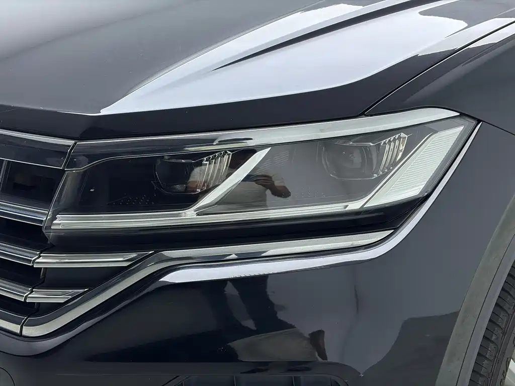 Volkswagen Touareg — миниатюра 20