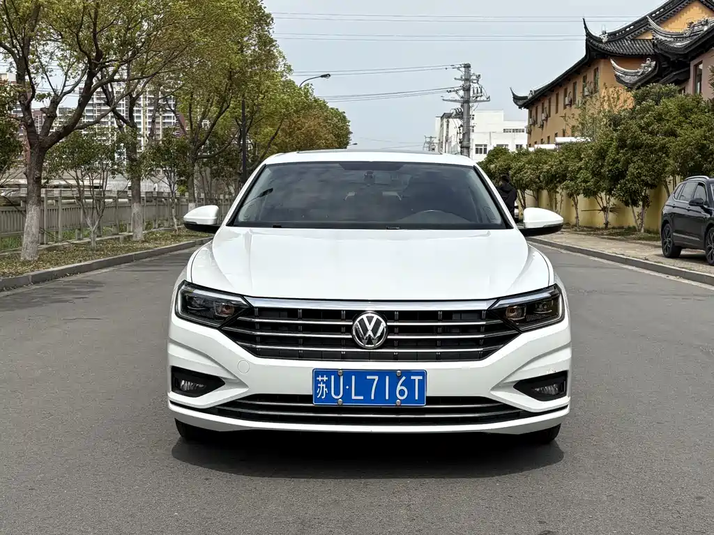Volkswagen Sagitar 2021