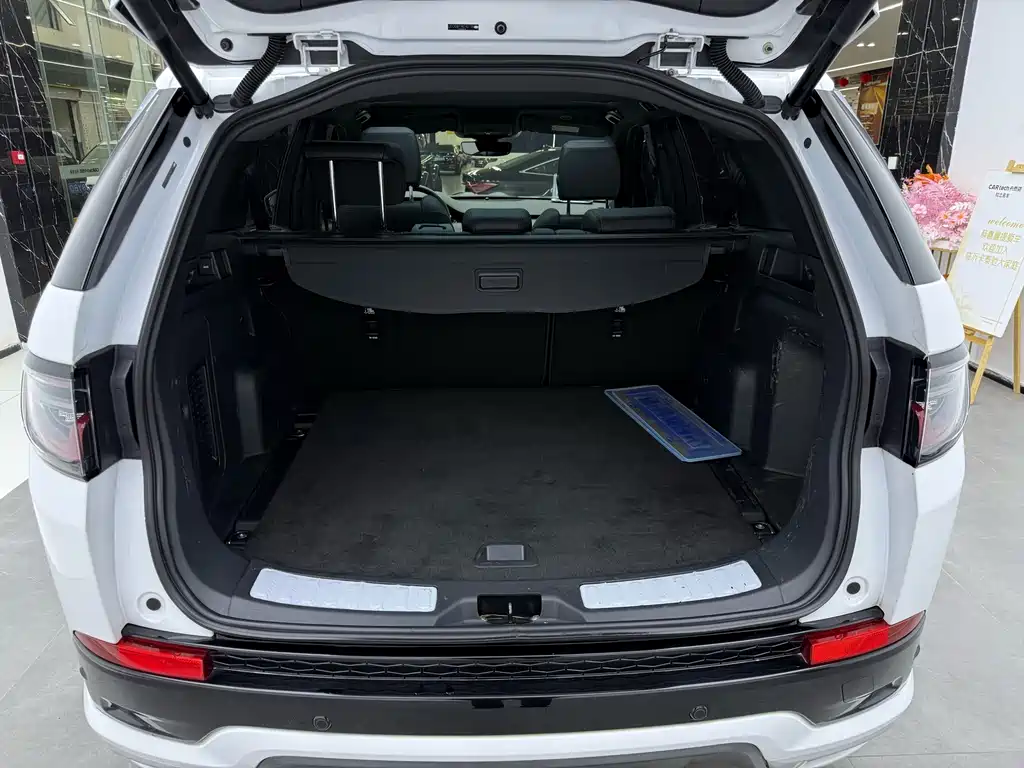 Land Rover Discovery Sport — миниатюра 22
