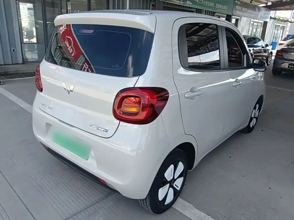 Wuling MINIEV — миниатюра 7