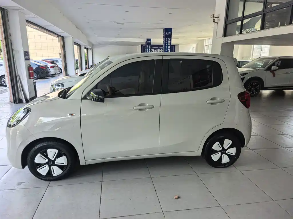 Wuling MINIEV — миниатюра 5