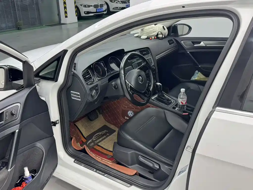 Volkswagen Golf — миниатюра 5
