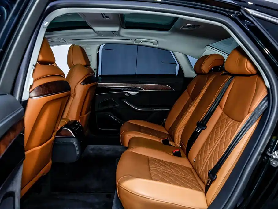 Audi A8 — миниатюра 10