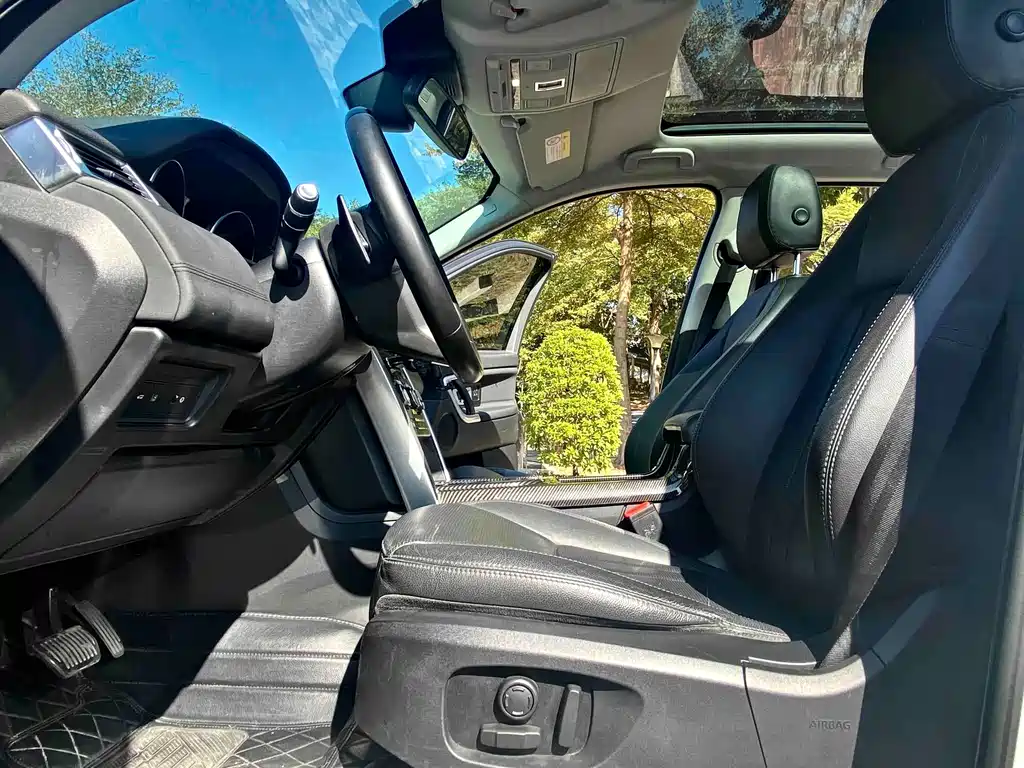 Land Rover Discovery Sport — миниатюра 9