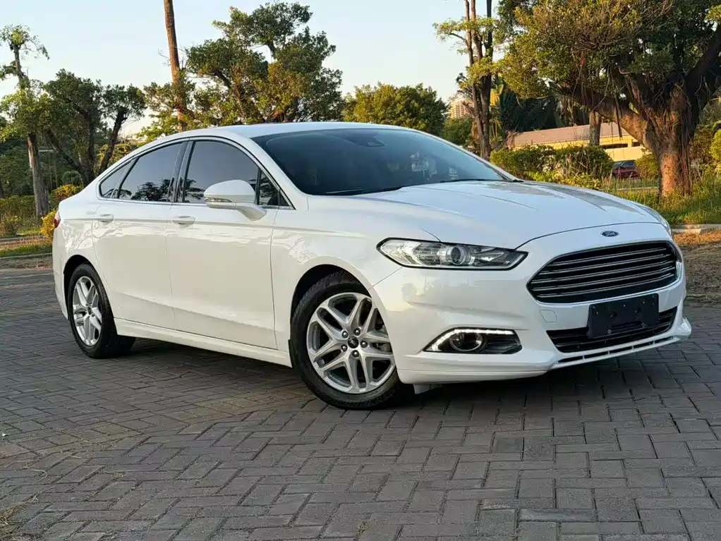 Ford Mondeo — миниатюра 2