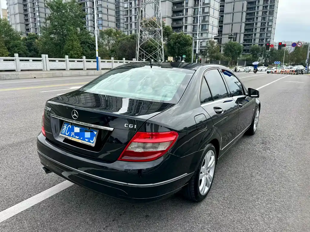 Mercedes-Benz C-Class — миниатюра 8