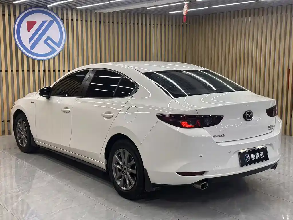Mazda 3 Axela — миниатюра 9