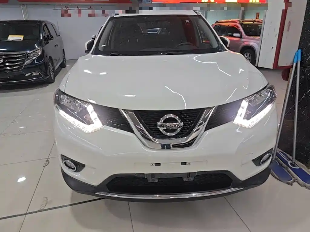 Nissan X-Trail — миниатюра 3