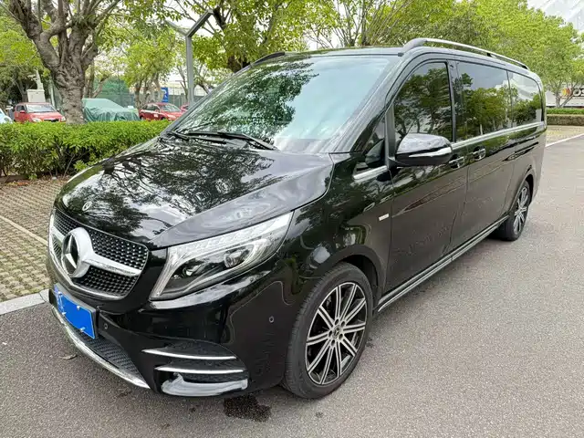 Mercedes-Benz V-Class