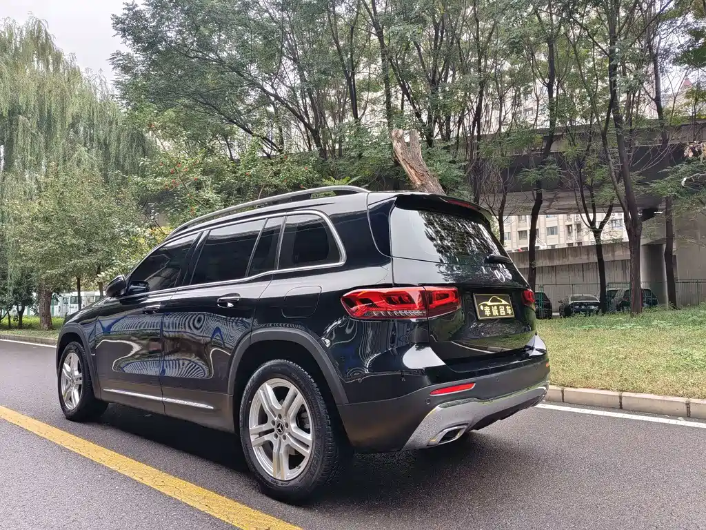 Mercedes-Benz GLB — миниатюра 5