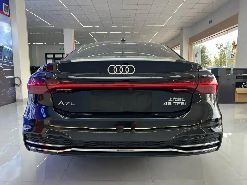 Audi A7L — миниатюра 4