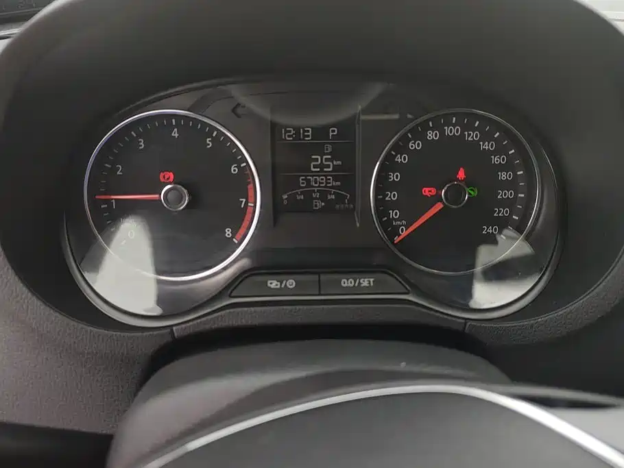 Volkswagen Polo — миниатюра 14