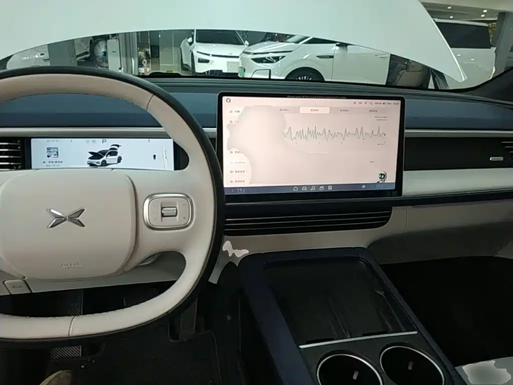 XPeng G6 — миниатюра 10