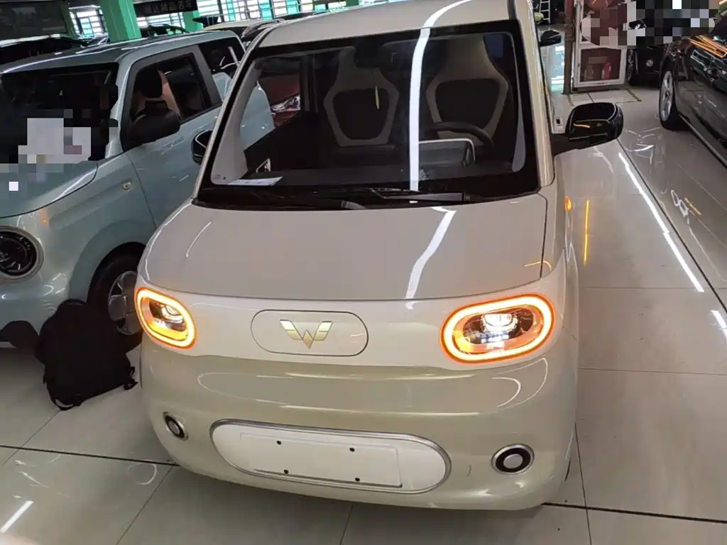Wuling MINIEV — миниатюра 3