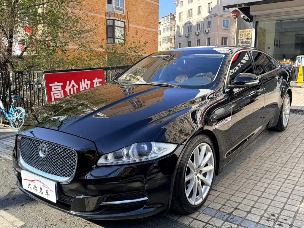 Jaguar XJ 2013