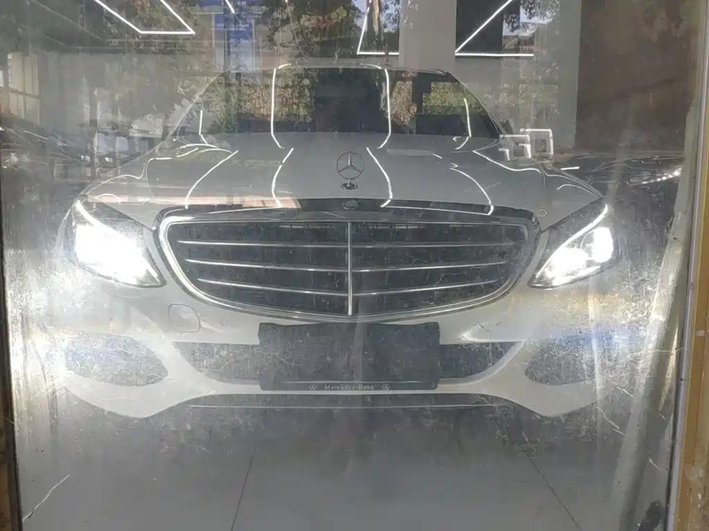 Mercedes-Benz C-Class — миниатюра 3