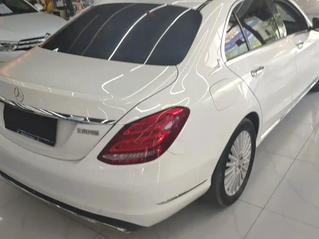 Mercedes-Benz C-Class — миниатюра 8