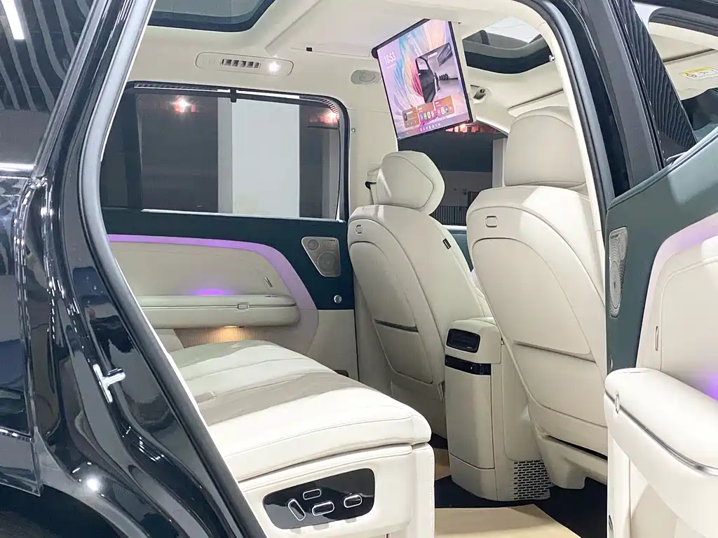 VOYAH Taishan X8 — миниатюра 20